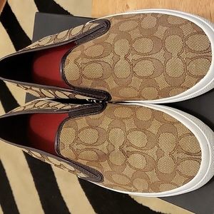 Coach,Khaki/Chestnut,  size 10M.